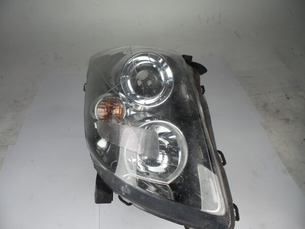 faro_izquierdo_toyota_avensis_t25