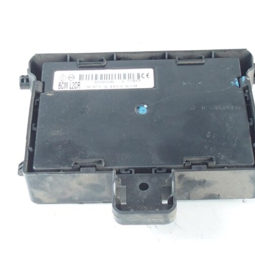 CAJA RELES / FUSIBLES RENAULT CLIO III - 8200652285B