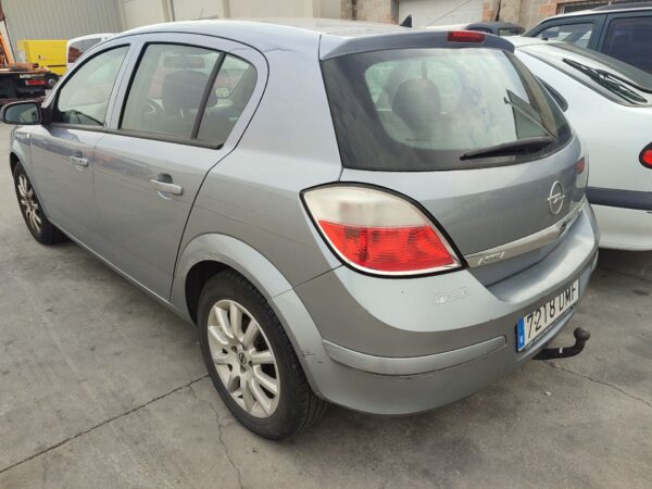 opel_astra_h_a04