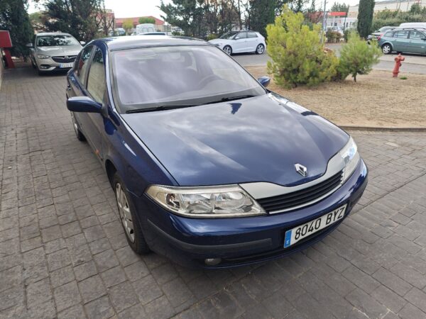 renault_laguna_ii_bg0_1