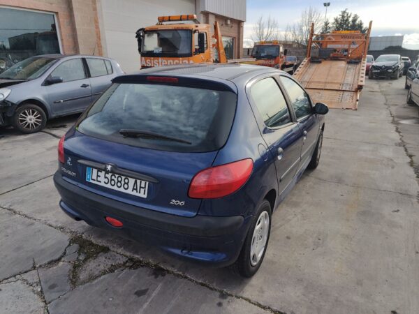 peugeot_206_hatchback_2a_c