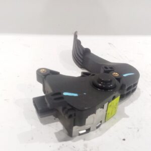 potenciometro_pedal_180020000r_18002_0000_r_renault_megane_iv_hatchback_b9a_m_n_1_5_blue_dci_115_b9a6