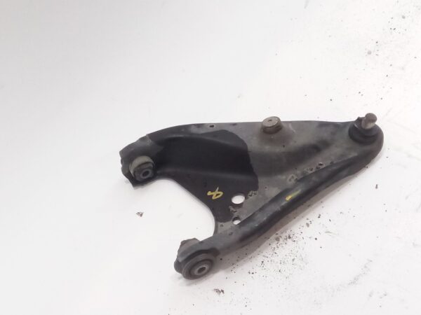 brazo_suspension_inferior_delantero_izquierdo_545017081r_dacia_sandero_ii_1_5_dci