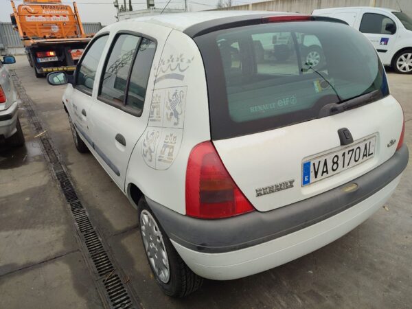 renault_clio_ii_bb_cb